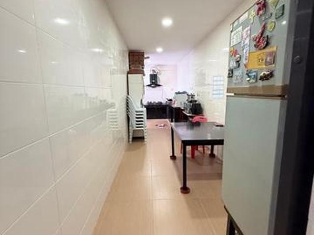 Near UiTM Samarahan big single storey intermediate house for sale