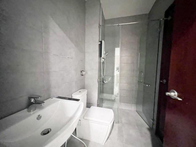 Nearby CustomJb Town Paragon suites half furnish for rent