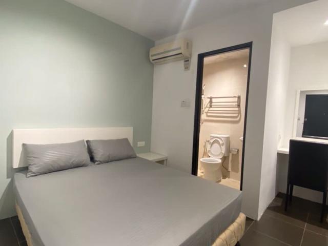 Nearby Public Transport Private Bathroom For Rent in Damansara perdana，zero deposit