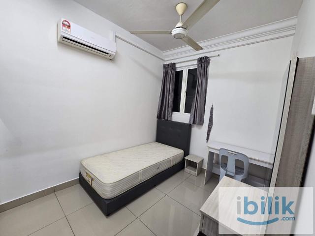 NEAREST BLOCK TO LRT, MEDIUM BEDROM, AVAILABLE NOW