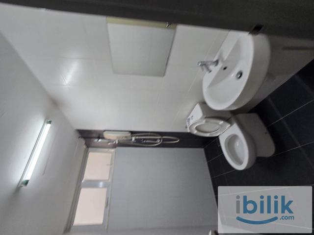 Nearest block to lrt, medium bedrom, available now