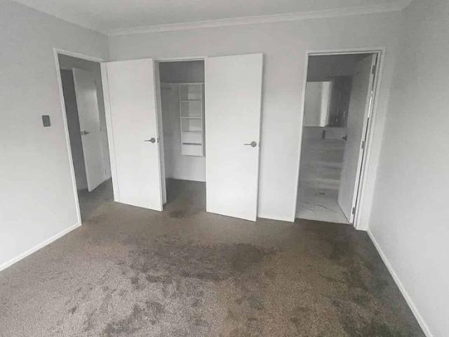 Nearly brand new 4 bedroom town home for rent in Manurewa!