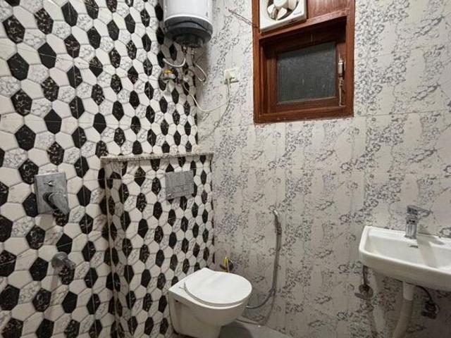Neb Sarai 2 Bedroom 850 Sq. Ft. Builder Floor in Neb Sarai Delhi Listing ID: #10235