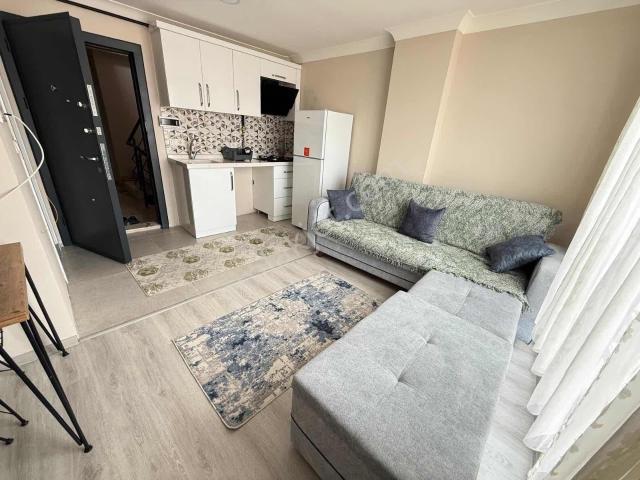Necati Bey E. F. Ve Çarşıya Yürüyüş Mesafesi 1+1 Kiralık Daire