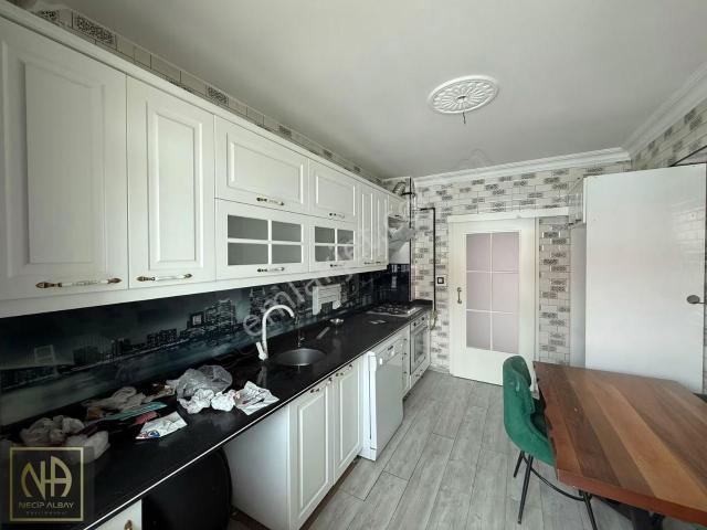 Necip Albay'dan Yükseltepe Göbek Yakını Full Yapılı 3+1 Daire!
