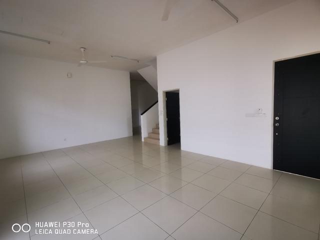 NEGO Corner Huge Land HIJAUAN HILLSMERU Valdor Simpang Ampat 6 Rooms