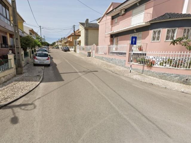 Negócio, Corroios, Seixal | BPI Expresso Imobiliário