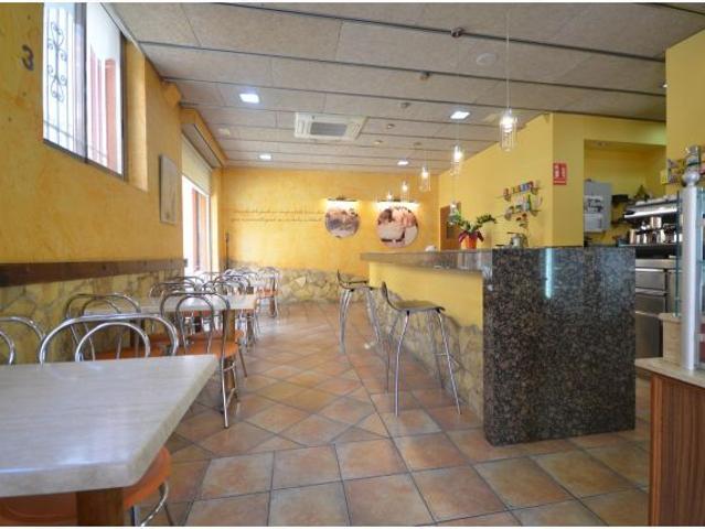 Negocio en funcionamiento de cafeteria, panaderia y reposteria fabricación propia