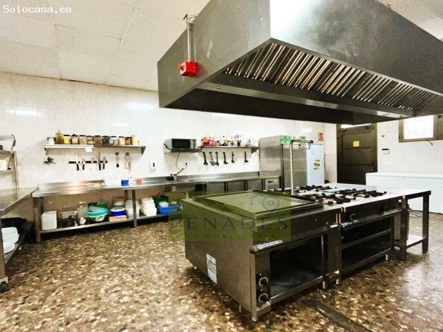 Negocio en pleno funcionamiento equipado para entrar! PRECIO DE TRASPASO DE ESCÁNDALO