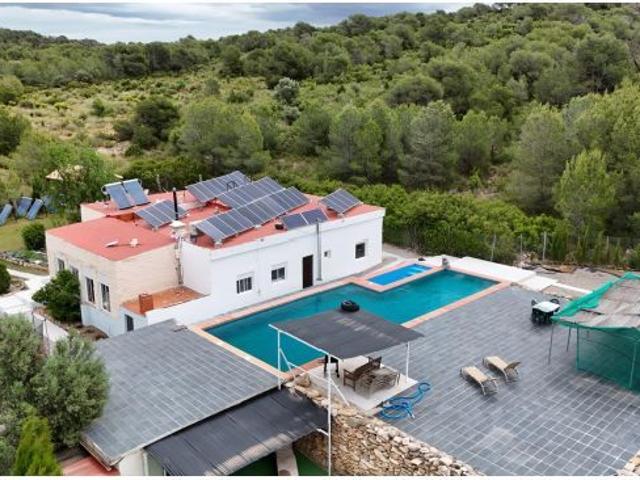 NEGOCIO Y VIVIENDA EN VILLAR DEL ARZOBISPO
