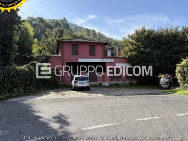 Negozi, botteghe di 234 mq in vendita a Terni Rif. 4548725