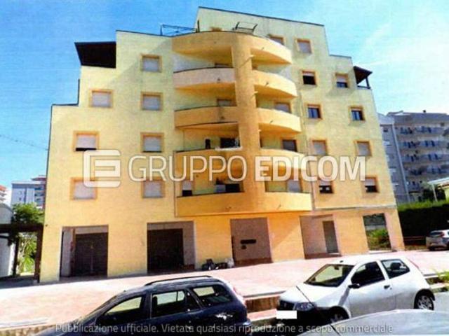 Negozi, botteghe di 58 mq in vendita a Cosenza Rif. 4544808