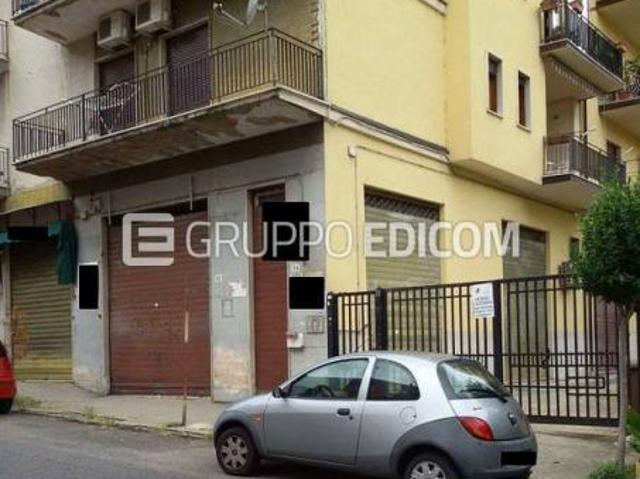 Negozi, botteghe di 81 mq in vendita a Cosenza Rif. 4546211