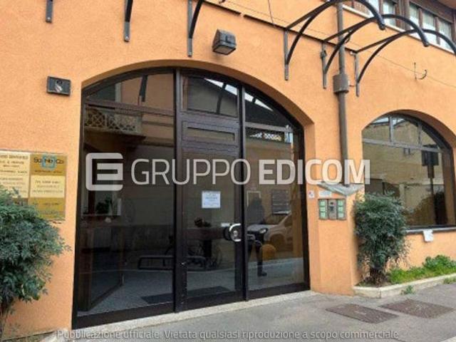 Negozi, botteghe di 92.51 mq in vendita a Saronno Rif. 4549472