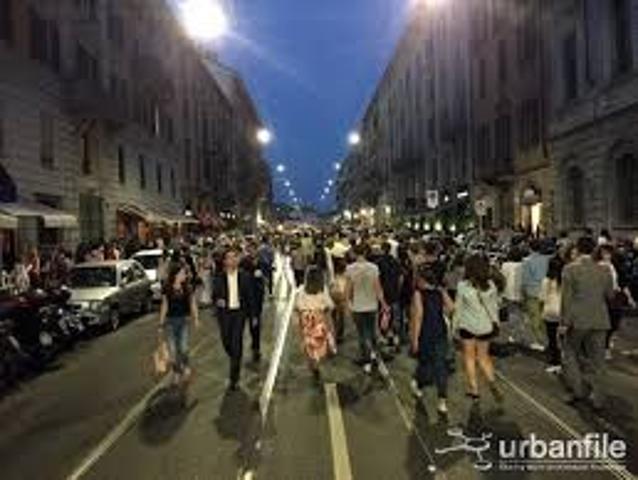 NEGOZI IN AFFITTO CERCASIIIIIIIIIIII PER NS. CLIENTI IN ZONE DI PASSAGGIO