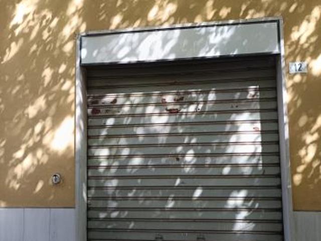 Negozio Modena Via Verdi 12