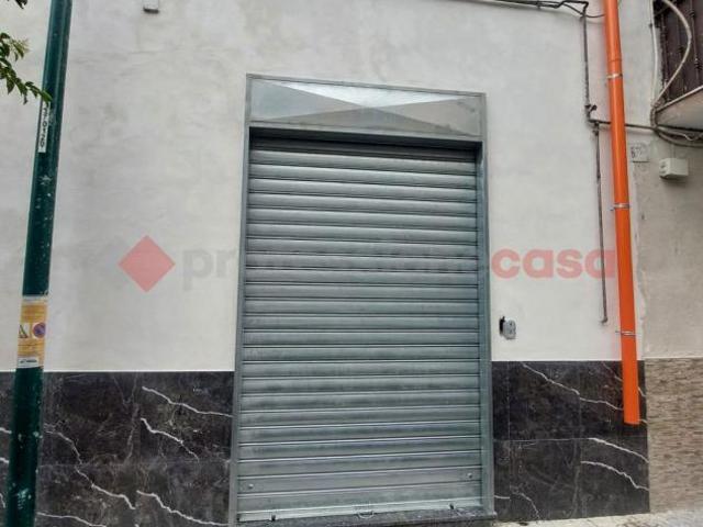 Negozio Napoli. Rif.: Cod. rif 3320608ACG