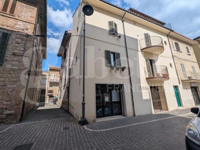 Negozio Assisi. Rif.: 2026/AFFITTONEG700ACG