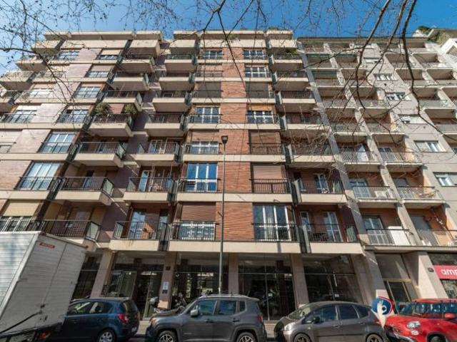 NEGOZIO DI 145 MQ. COMMERCIALI RISTRUTTURATO COMPLETAMENTE IN ZONA GAMBARA MM B