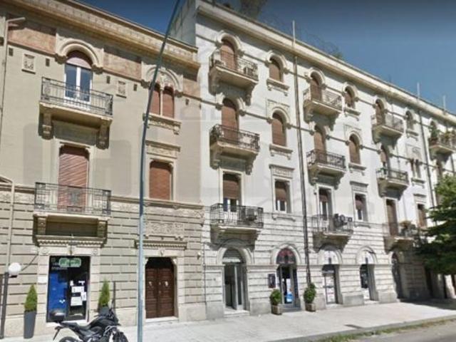 NEGOZIO di 1 vani e di 65 mq MESSINA rif. LS15100
