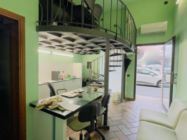 NEGOZIO di 3 vani e di 35 mq FIRENZE rif. AAI868