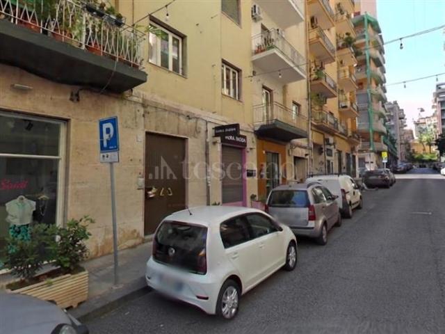 Negozio di 40 mq a Bellini, Tribunale, Corso Italia Catania
