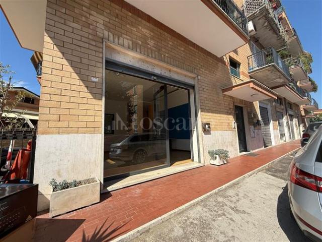 Negozio di 59 mq a Casal Lumbroso, Massimina, Ponte Galeria Roma