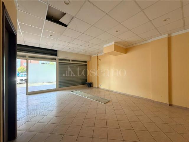 Negozio di 77 mq a Casalotti, Casal Selce, Maglianella Roma