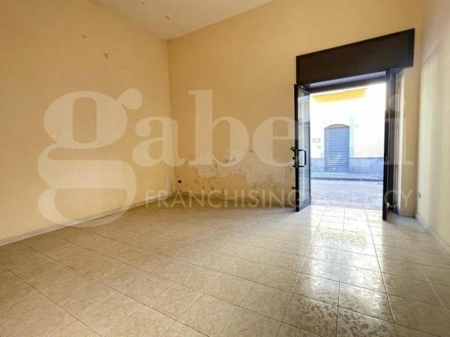 Negozio Frattamaggiore. Rif.: FLF20ACG