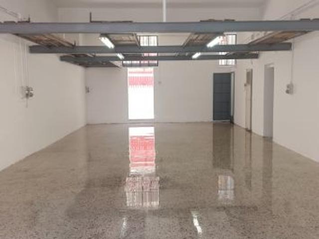 Negozio in affitto