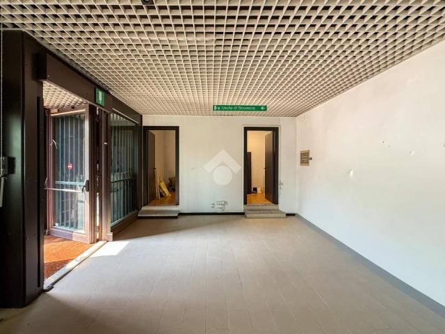 Negozio in affitto a Terranova Dei Passerini