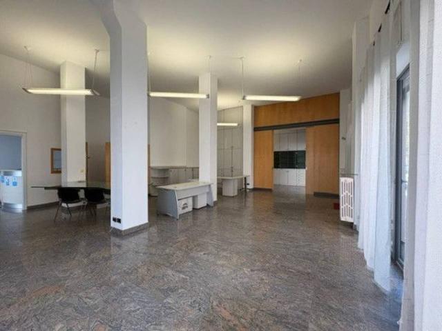Negozio in affitto a Torino