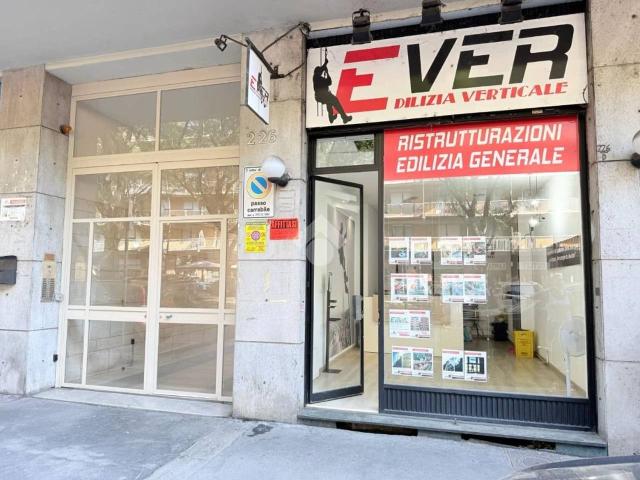 Negozio in affitto a Torino