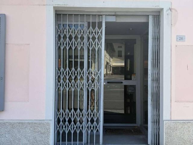 Negozio in affitto a Traversetolo
