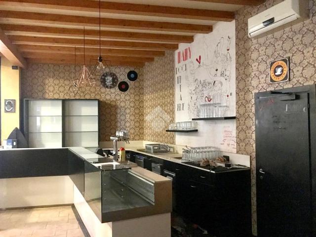Negozio in affitto a Treviso