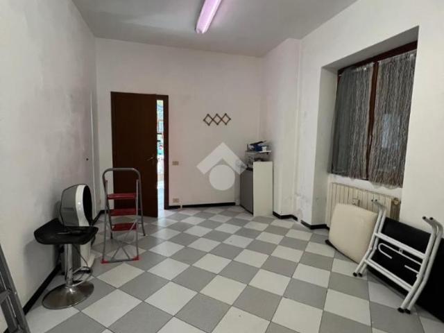 Negozio in affitto a Trescore Balneario