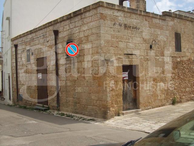 Negozio in affitto a Tricase