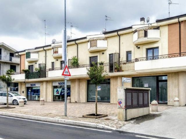 Negozio in affitto a Vasto