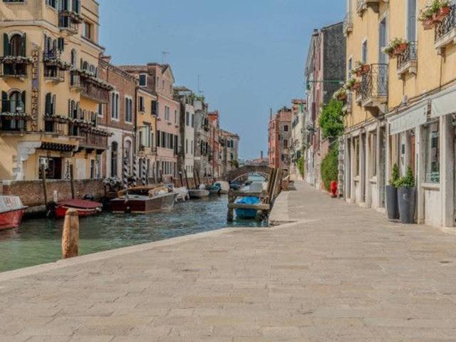 Negozio in affitto a Venezia