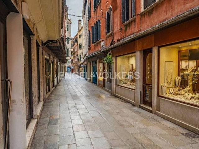 Negozio in affitto a Venezia