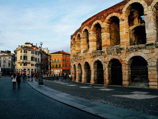 Negozio in affitto a Verona