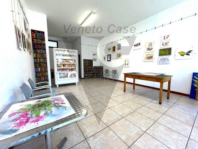 Negozio in affitto a Vigonovo