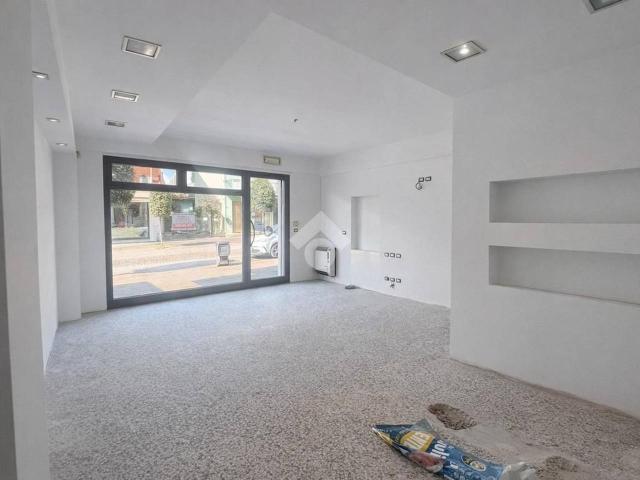 Negozio in affitto a Villa Del Conte