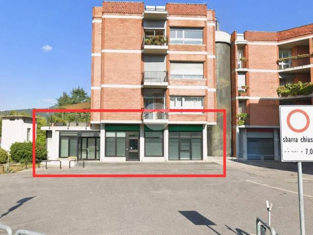 Negozio in affitto a Villa Di Serio