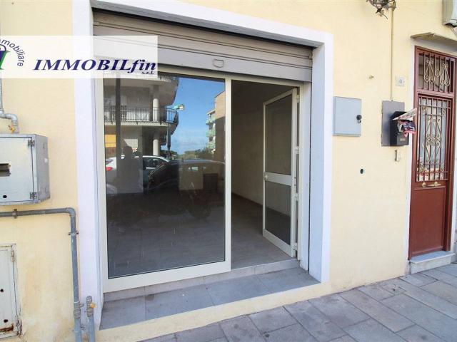 Negozio in affitto a Villabate
