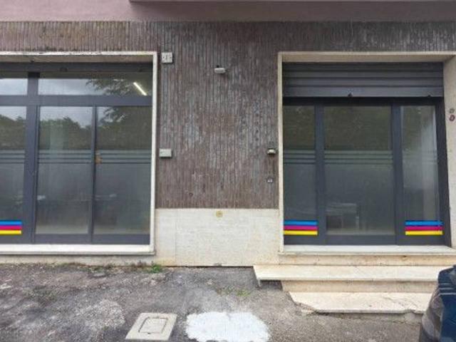 Negozio in affitto a Viterbo