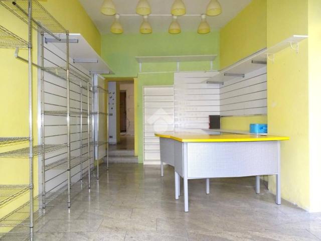 Negozio in affitto a Alessandria