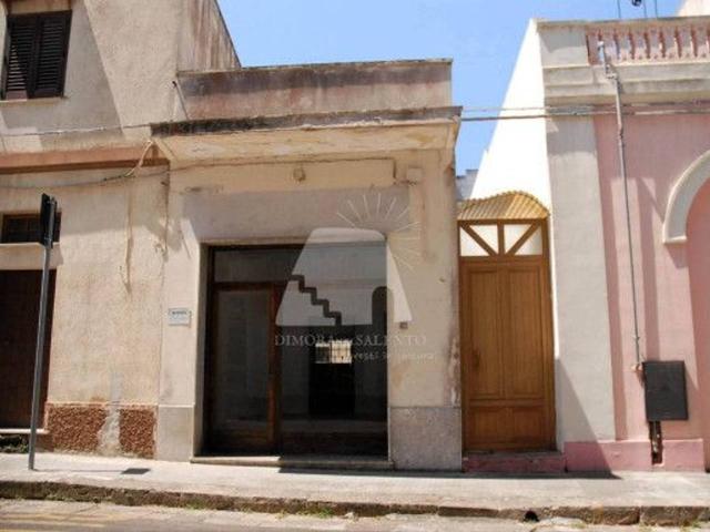 Negozio in affitto a Alessano