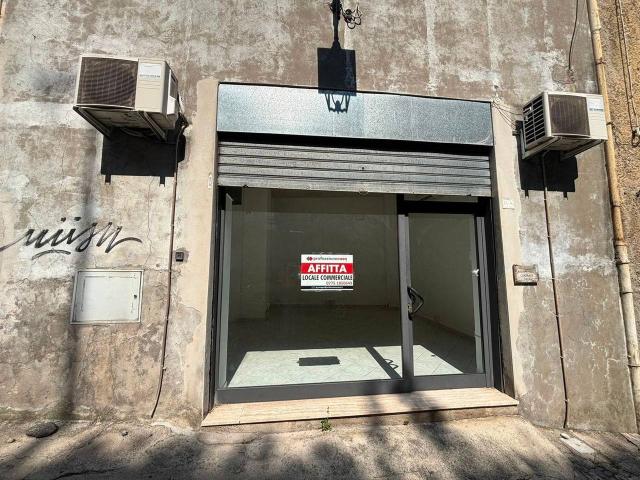 Negozio in affitto a Anagni