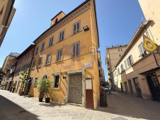Negozio in affitto a Arezzo